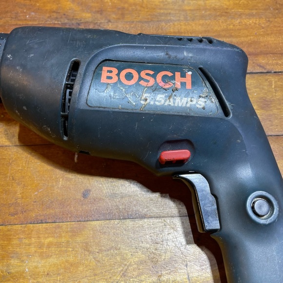 🛠Bosch 3/8 Drill 5.5 Amps 🛠 - Picture 2 of 5